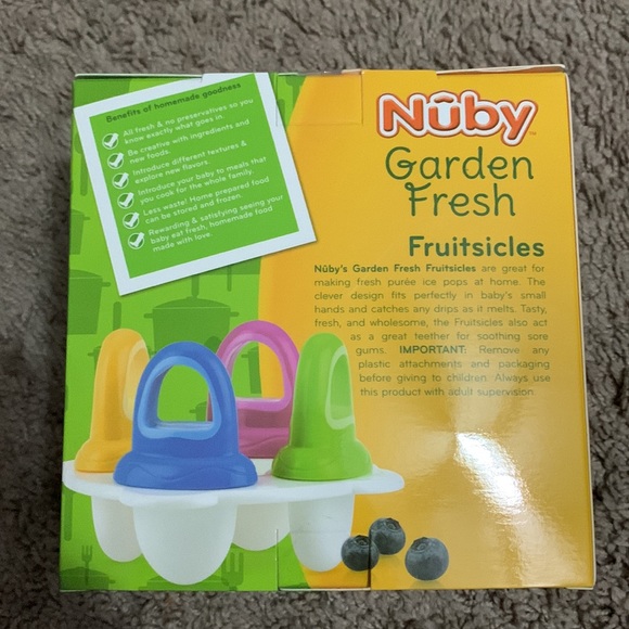 Teething Fruit Pop Maker - Picture 2 of 4